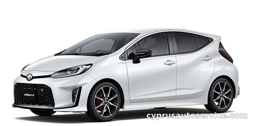 TOYOTA AQUA GR SPORT