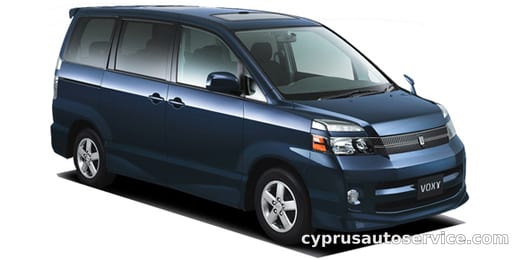 TOYOTA VOXY Z