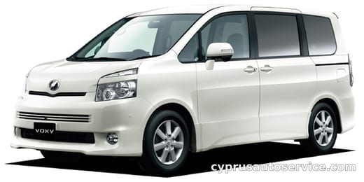 TOYOTA VOXY Z