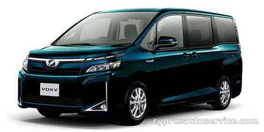 TOYOTA VOXY HYBRID V