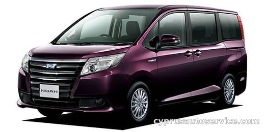 TOYOTA NOAH HYBRID X