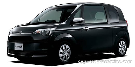 TOYOTA SPADE F QUEEN