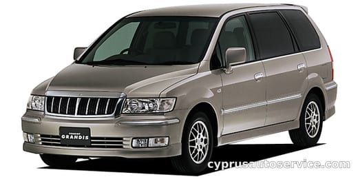 MITSUBISHI CHARIOT GRANDIS ROYAL
