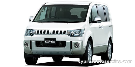 MITSUBISHI DELICA D5 D PREMIUM