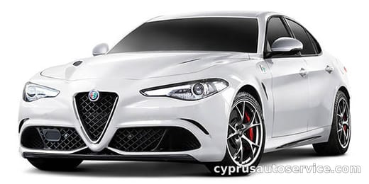 ALFA ROMEO GIULIA QUADRIFOGLIO ARGENTO
