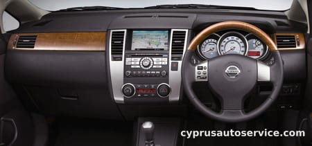 NISSAN TIIDA LATIO 15S