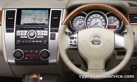NISSAN TIIDA LATIO 15M