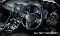 NISSAN GTR