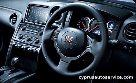 NISSAN GTR PURE EDITION