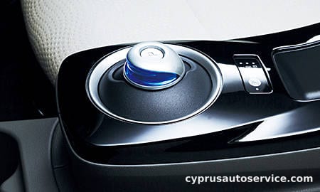 NISSAN LEAF S