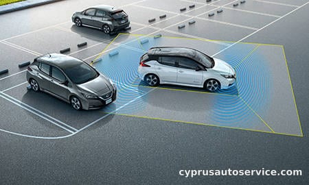 NISSAN LEAF S