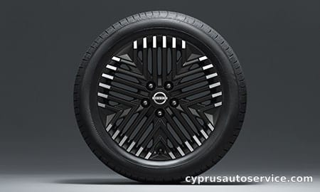 NISSAN LEAF X