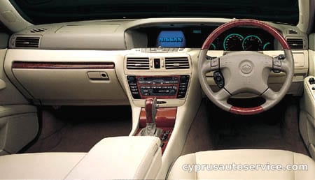 NISSAN CEDRIC 300VIP-Z