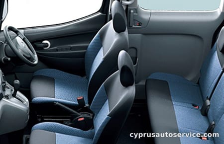 NISSAN NV200VANETTE WAGON 16X-2R