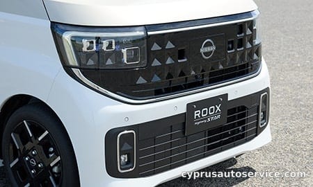 NISSAN ROOX X