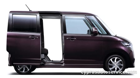 NISSAN ROOX G