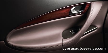 NISSAN SKYLINE CROSSOVER 370GT TYPE P
