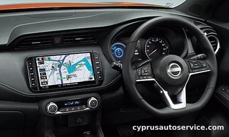 NISSAN KICKS X FOUR