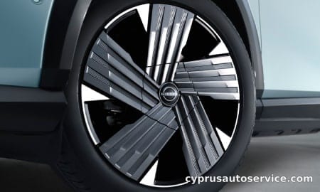 NISSAN ARIYA B9