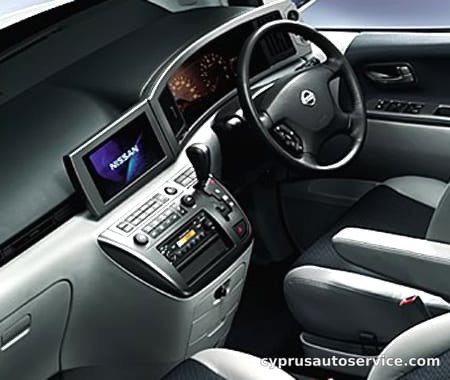 NISSAN ELGRAND HIGHWAY STAR