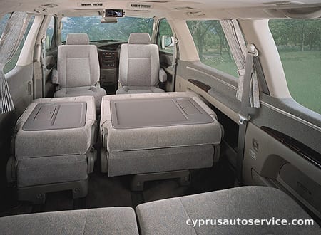 NISSAN ELGRAND HIGHWAY STAR LOUNGE PACKAGE