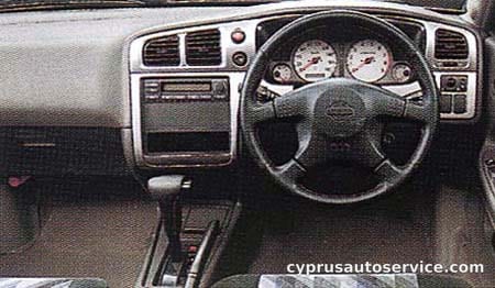 NISSAN AVENIR SALUT X