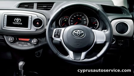TOYOTA VITZ U SMART STOP PACKAGE
