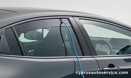 TOYOTA PRIUS Z