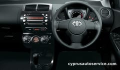 TOYOTA IST
