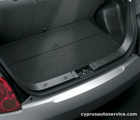 TOYOTA IST 1.3 F