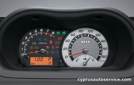 TOYOTA IST 1.3 F