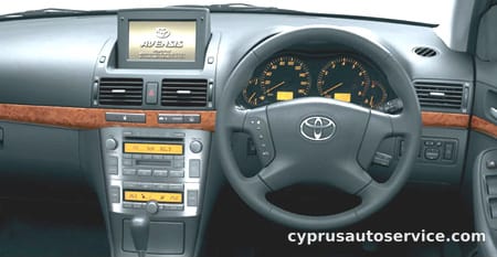 TOYOTA AVENSIS SEDAN Xi