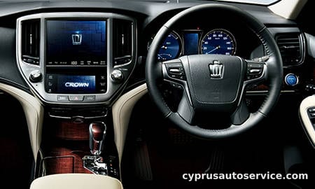 TOYOTA CROWN HYBRID ROYAL SALOON G