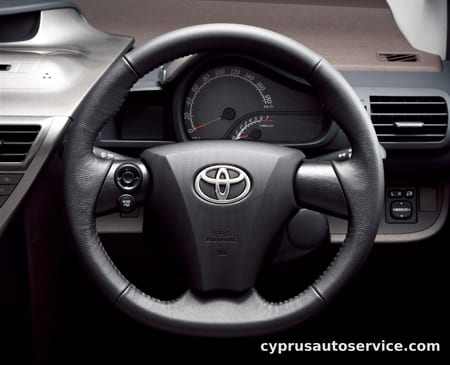 TOYOTA IQ100G