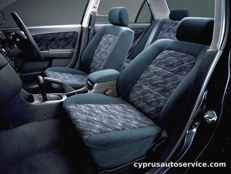 TOYOTA CARINA SI