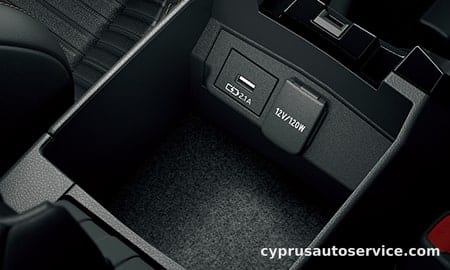 TOYOTA COROLLA HYBRID WxB