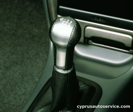 TOYOTA COROLLA XE SALOON