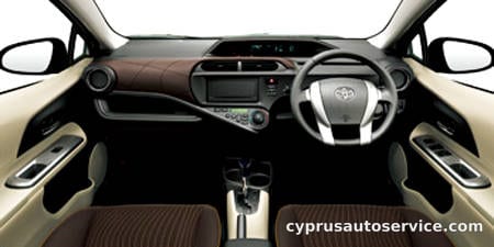 TOYOTA AQUA G