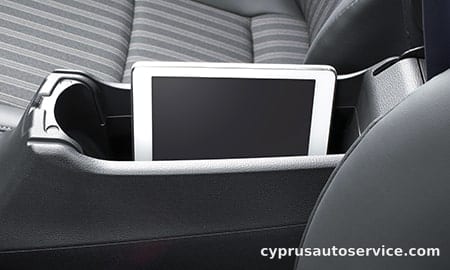 TOYOTA AQUA B