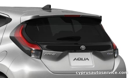 TOYOTA AQUA Z