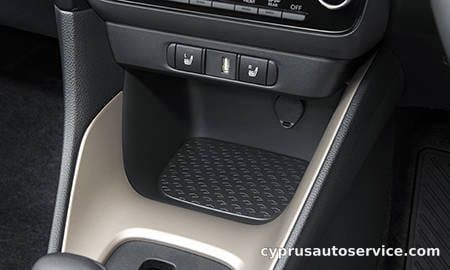 TOYOTA YARIS X