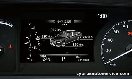 TOYOTA CENTURY BASE GRADE