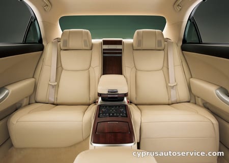 TOYOTA CROWN MAJESTA G TYPE F PACKAGE