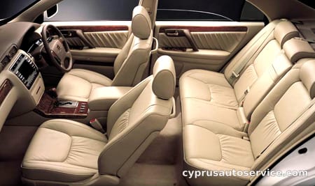 TOYOTA CROWN MAJESTA 3.0C TYPE