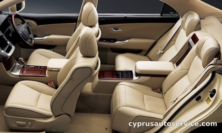 TOYOTA CROWN MAJESTA C TYPE