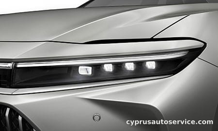 TOYOTA CROWN Z