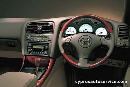 TOYOTA ARISTO V300