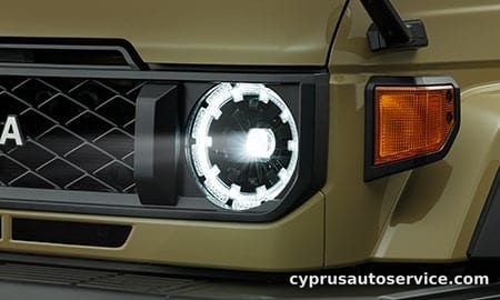 TOYOTA LAND CRUISER 70 AX