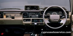 TOYOTA LAND CRUISER 70