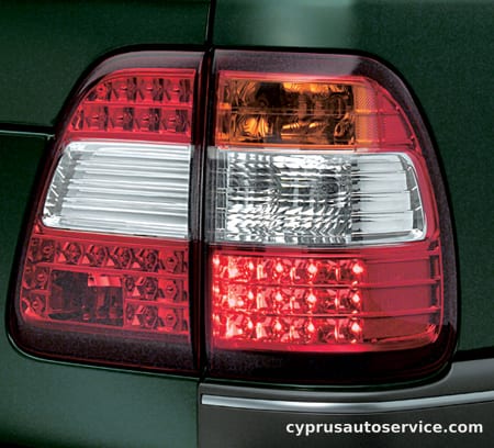 TOYOTA LAND CRUISER 100 VX LIMITED
